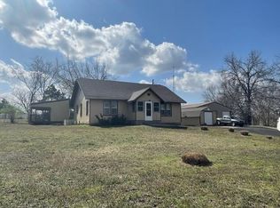 4690 County Road 3700, Independence, KS 67301