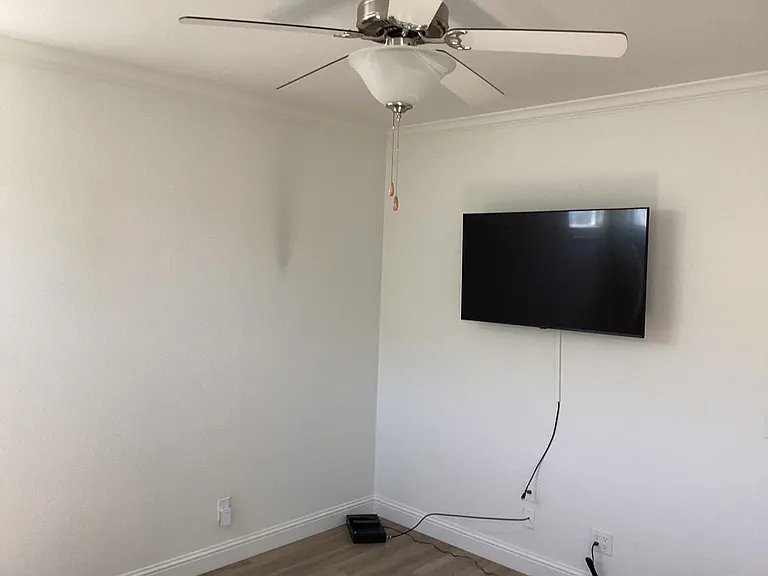 2435 Felt St #107 — Photo 14