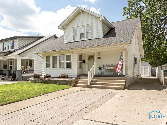 2nd image of 1220 Harvard Blvd