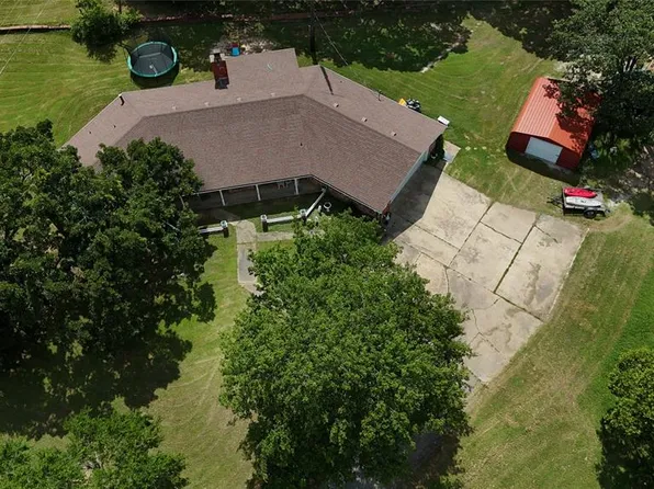 2007 N Milt Phillips Ave, Seminole, OK 74868