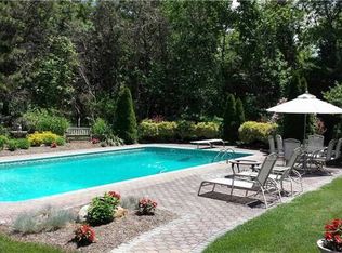 1740 Edwards Ave, Baiting Hollow, NY 11933