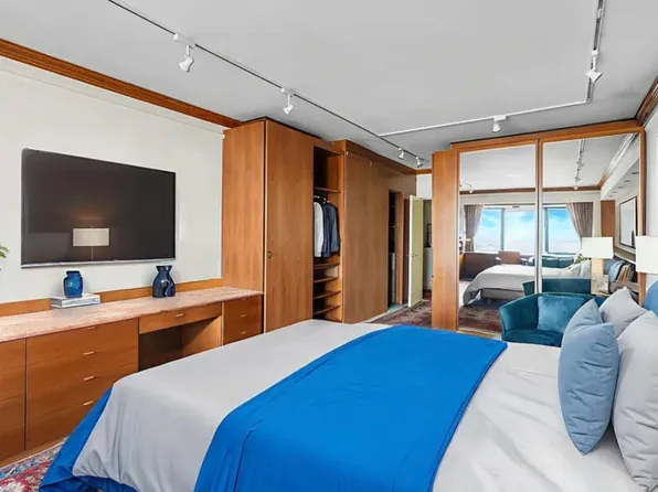 60 East End Avenue image 6 of 10