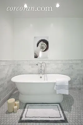 Sold by Corcoran | media 19