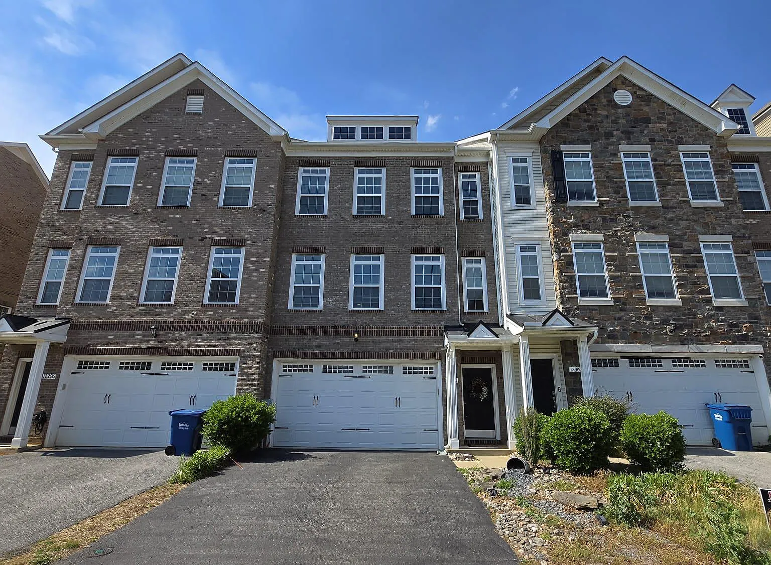 4 bed, 3.5 bath, 2197 sqft, $3,550 — Photo 1