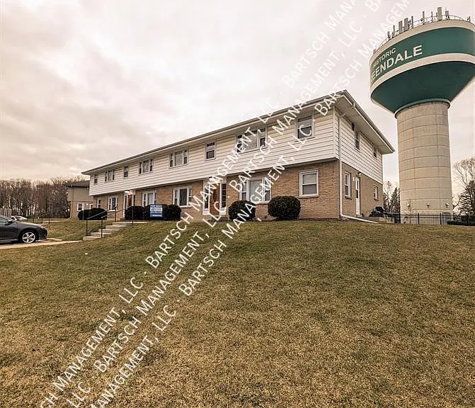 7190 Euston St #2 — Photo 1