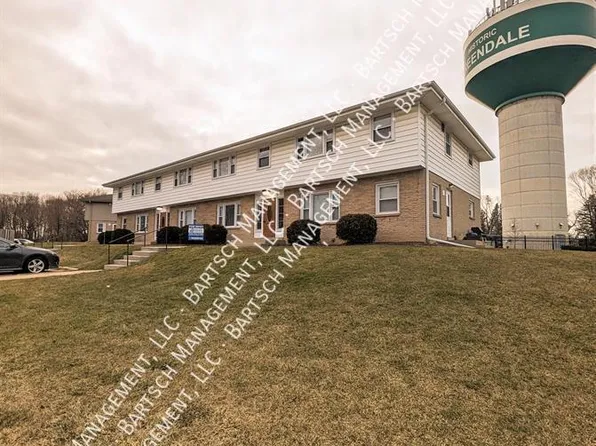 7190 Euston St APT 2, Greendale, WI 53129