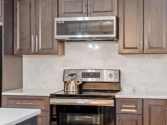 5th image of 225 Leominster Rd