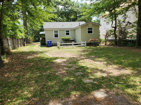 3rd image of 1434 Joy Ave