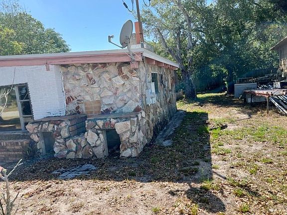 4th image of 5909 S Coolidge Ave