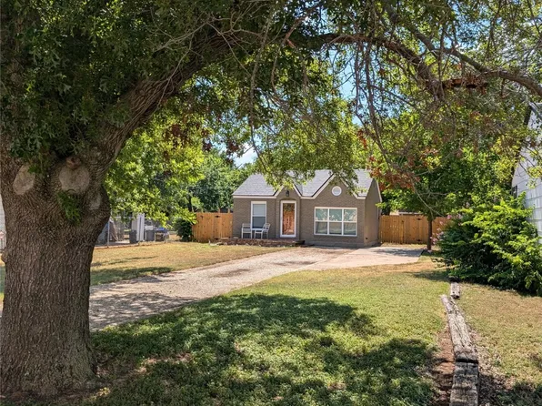 3140 Marys Ln, Fort Worth, TX 76116