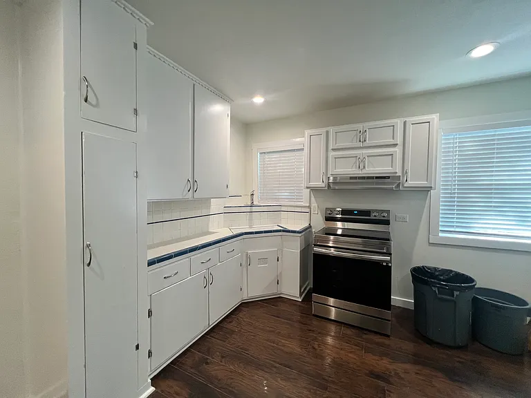 925 Donaldson Ave #925 — Photo 8