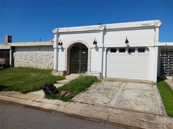 Bh 24 Calle #110, Carolina, PR 00983