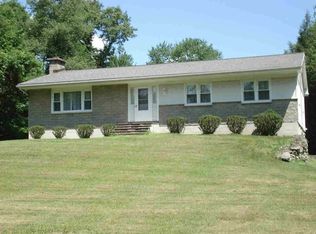 25 Relyea Ter, Wappingers Falls, NY 12590