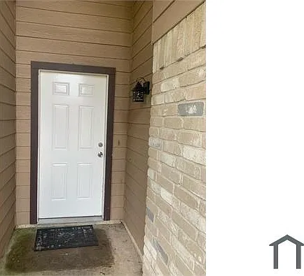 4 bed, 1667 sqft, $2,000 — Photo 2