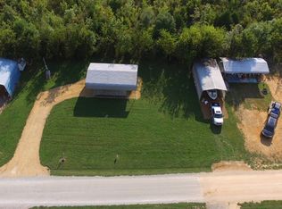 3047 Catfish Ln, Crump, TN 38327