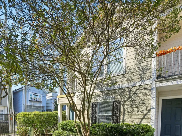 1705 Stuart St, Houston, TX 77004