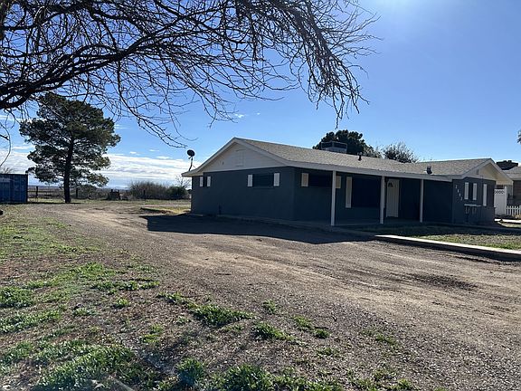 3rd image of 2883 N Bigler Ave