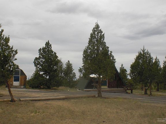 3rd image of 1752 SE Eucalyptus Ln