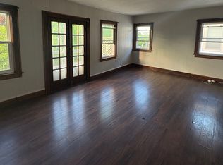 135 Hartwell Rd FLOOR 2, Buffalo, NY 14216
