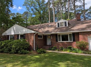 3375 Lynnwood Dr, Virginia Beach, VA 23452