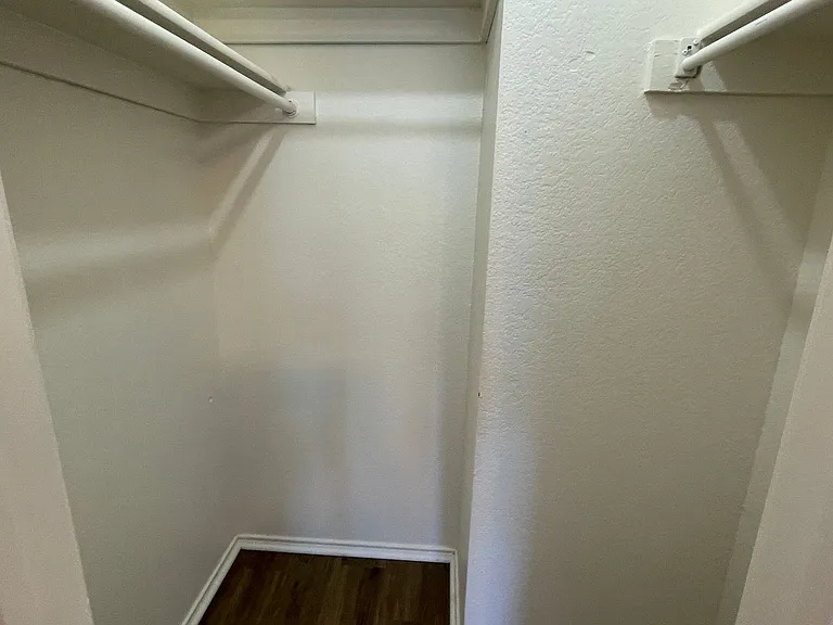 923 Simon Dr — Photo 22