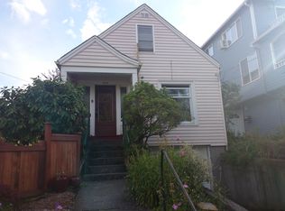 423 N 64th St, Seattle, WA 98103