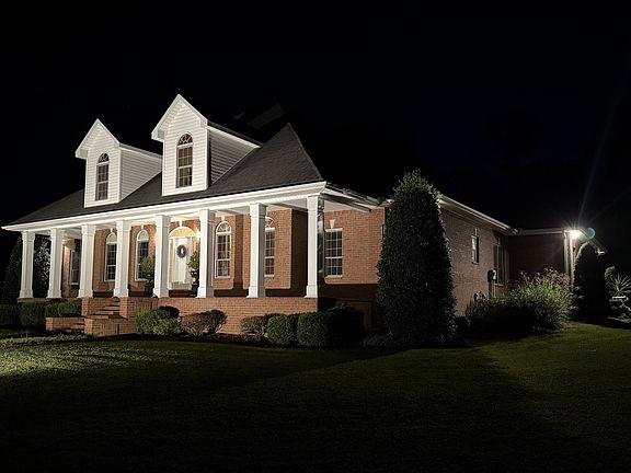 3rd image of 266 Hampton Pointe Ln
