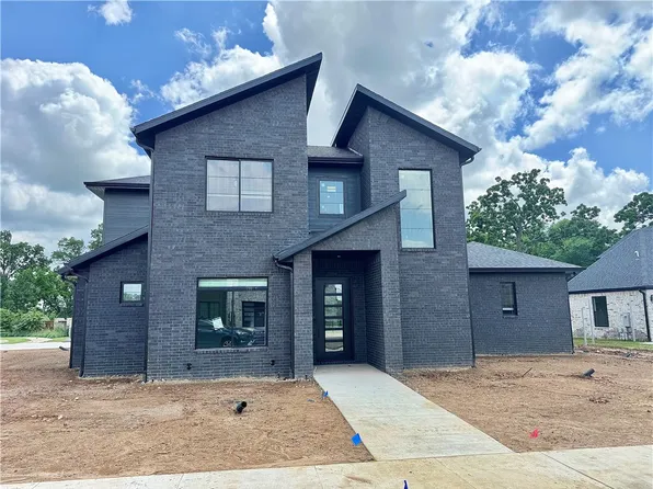 3801 SW Limelight Ln, Bentonville, AR 72713