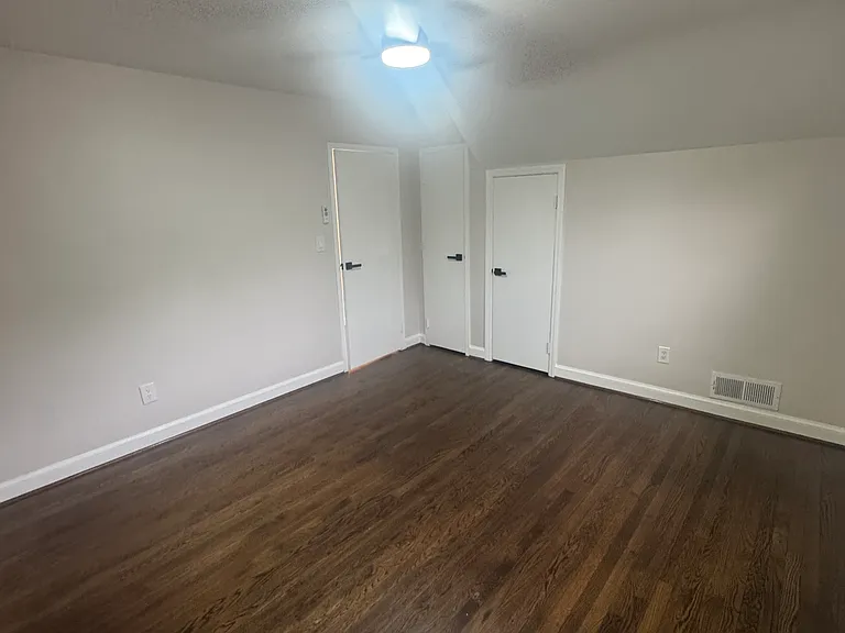 5603 Newton St — Photo 16