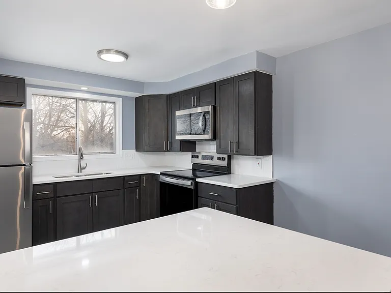 85 Rosemary Ave #2 — Photo 2
