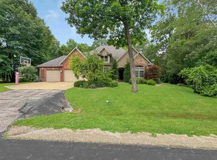 956 Trillium Trl, Oshkosh, WI 54904