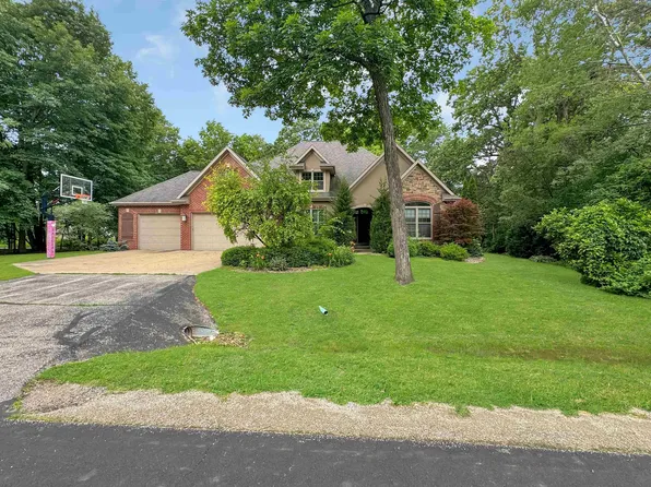 956 Trillium Trl, Oshkosh, WI 54904