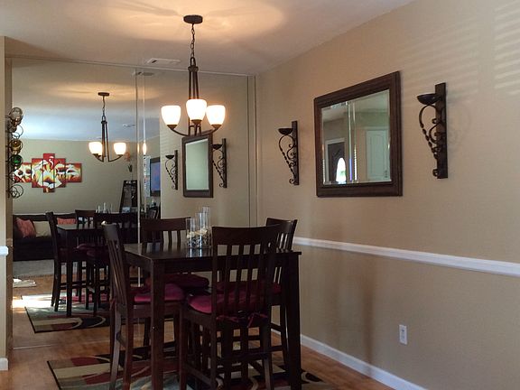 3rd image of 227 Springmeadow Dr Unit I