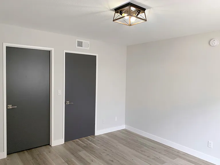 5238 Cartwright Ave #7 — Photo 14