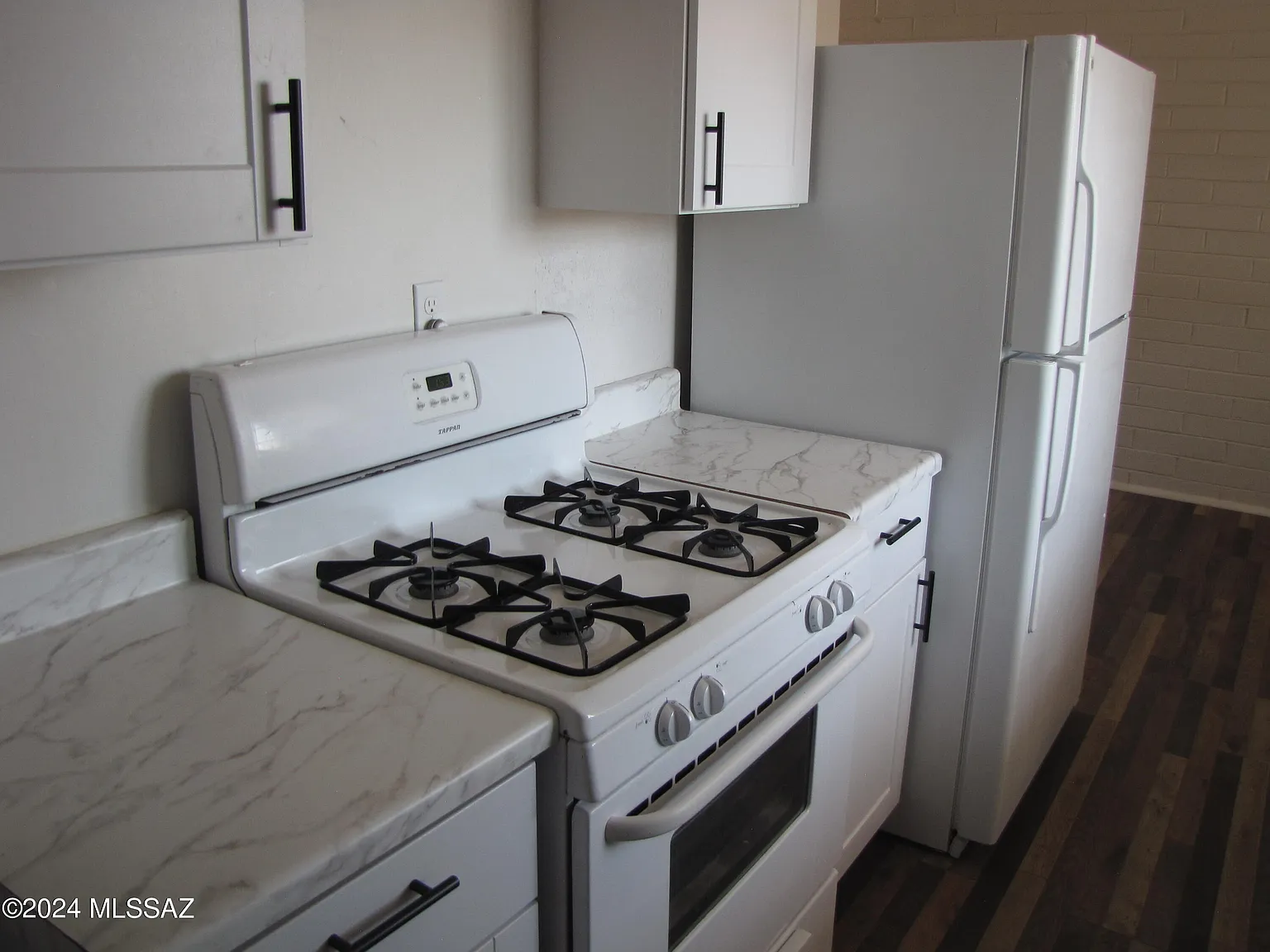 1 bed, 1.0 bath, 600 sqft, $985 — Photo 4