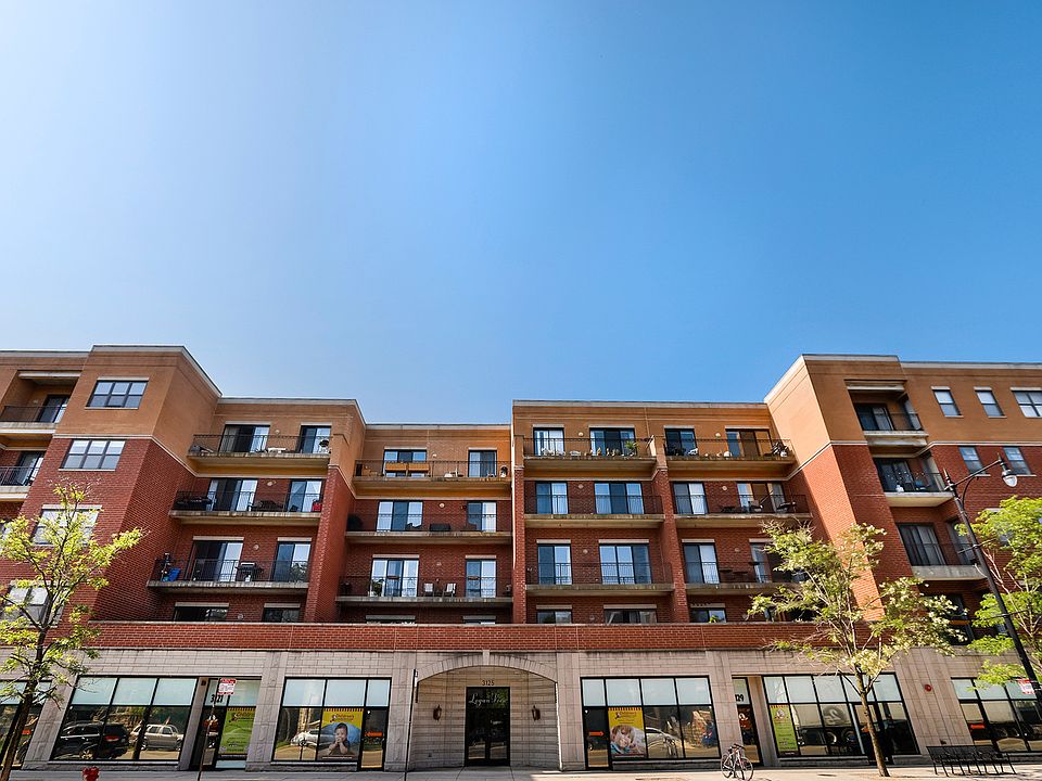 1st image of 3125 W Fullerton Ave APT 512