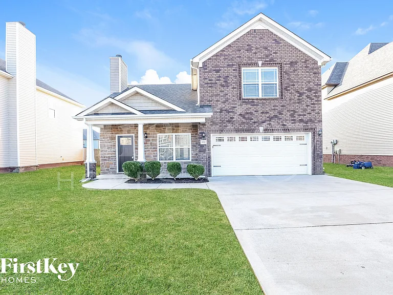 1032 Henry Place Blvd — Photo 1