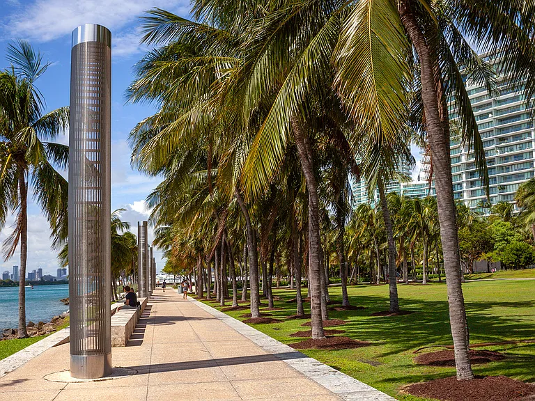 South Pointe Park is just 2 miles away. Have a picnic as you watch the yachts roll into the marina.