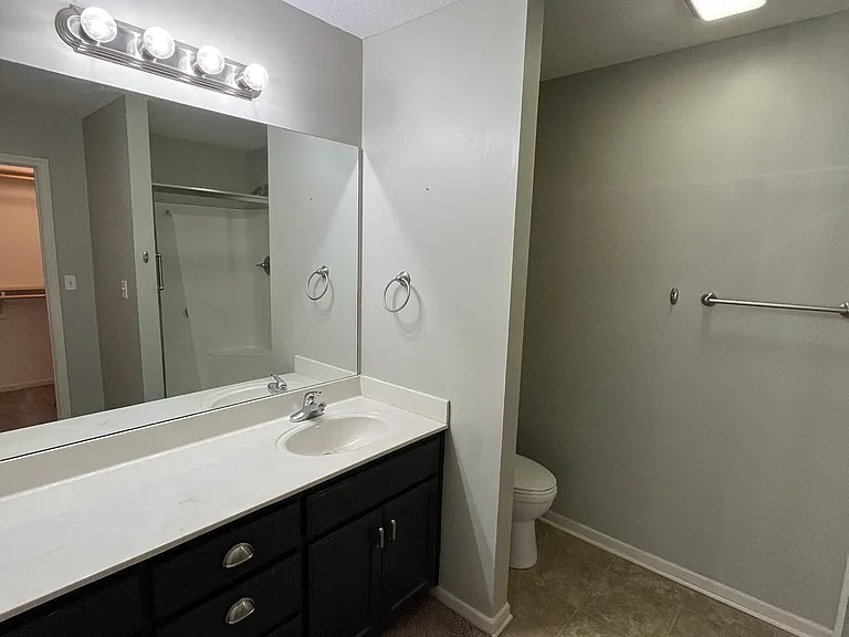 1204 Dustins Way — Photo 5