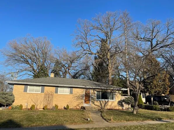 8739 34th AVENUE, Kenosha, WI 53142