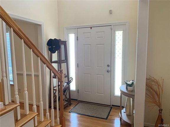 3rd image of 10724 Peterfield Ln