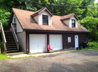 865 County Ln, Wexford, PA 15090