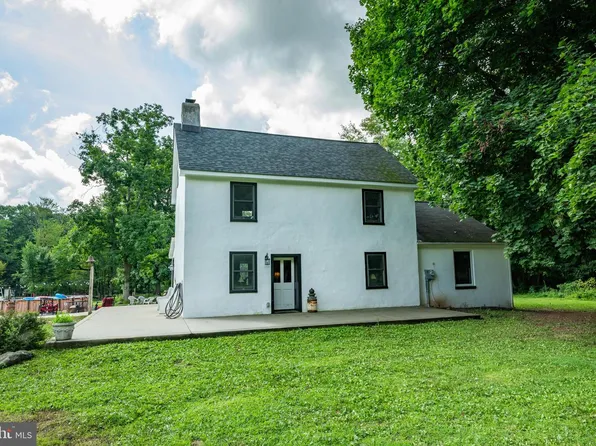 1328 Cobbler Rd, Quakertown, PA 18951