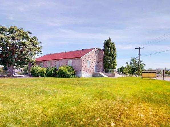 110 N Violet Ave, Kahlotus, WA 99335