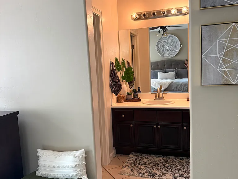 Skyline Pl — Photo 3