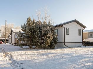 11 W 1st Ave N, Hay Lakes, AB T0B1W0