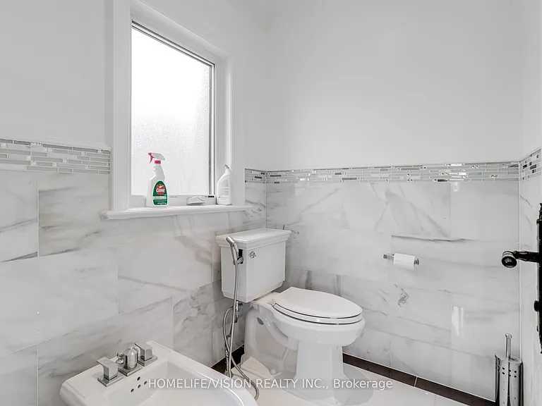 28 Moore Park Ave — Photo 38