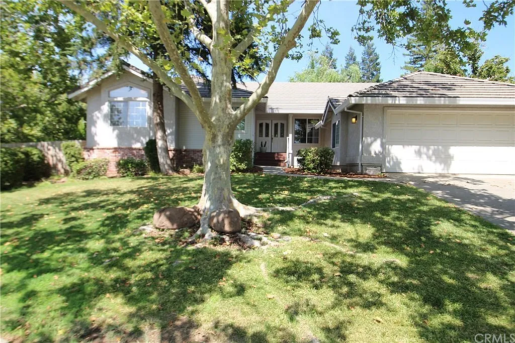 3 bed, 2.5 bath, 2081 sqft, $2,750 — Photo 1