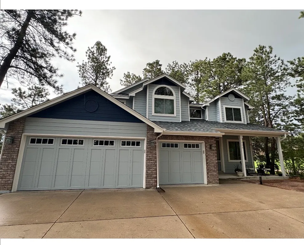 4 bed, 3200 sqft, $3,395 — Photo 2