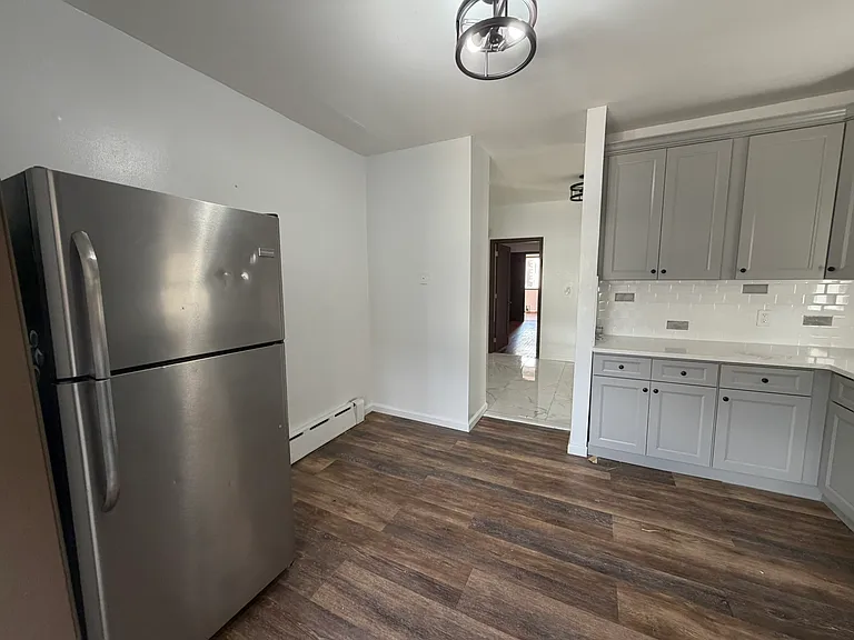 270 Born St #1 — Photo 14